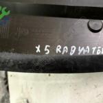 BMW X5 RADYATÖR ALT BAKALİTİ