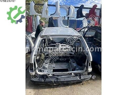 BMW X5 Arka Tavan Sacı çıkma parça