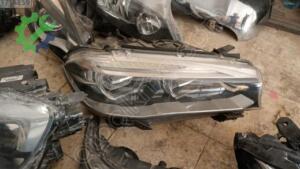 Bmw X6 Modeli İçin Çıkma Sağ Ön Far Parçası