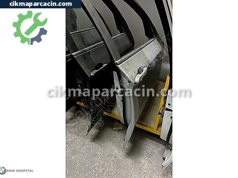 BMW X6 Sağ Ön Kapı çıkma parça