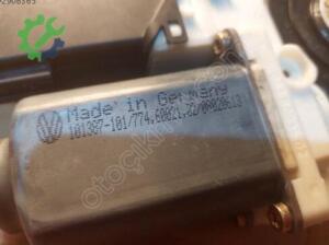 Volkswagen Bora 1998-2005 Orijinal Çıkma Cam Motoru 9776-101430-203