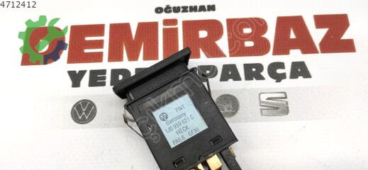 Volkswagen Bora Cam Açma Anahtarı 1J0959621C çıkma parça
