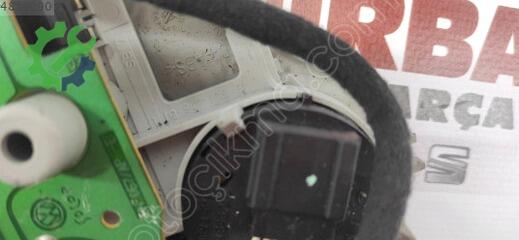 Volkswagen Bora Tavan Lambası 1J0947105 çıkma parça