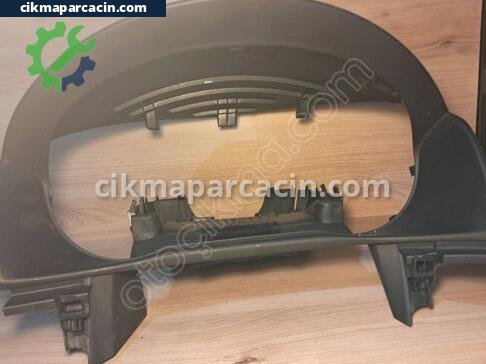 Mazda 3 Eşik Kaplaması çıkma parça