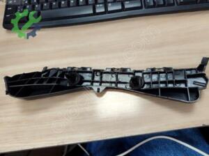 BRAKET TAMPON AURIS 07-12 ARKA SOL (YAN)