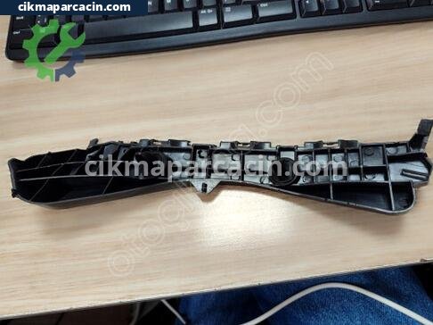 Toyota Auris Arka Tampon çıkma parça
