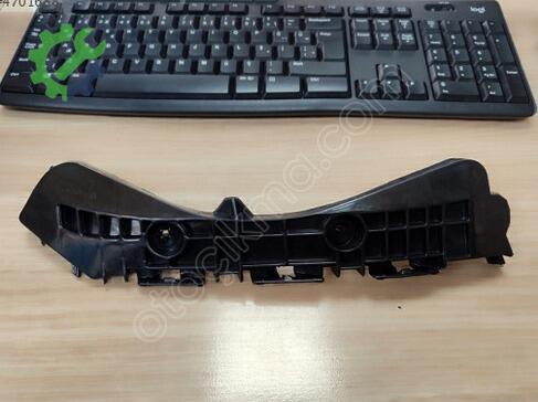 Toyota Auris Arka Tampon 52576-02070 çıkma parça
