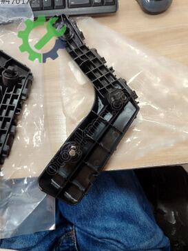 Toyota 4Runner Tampon Braketi 52115-02360-52116-02360 çıkma parça
