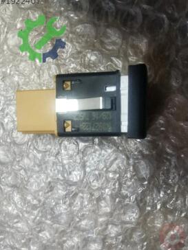 Volkswagen Jetta Flaşör Düğmesi 1K0959623D çıkma parça