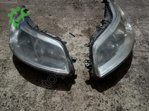 Citroen C4 Sağ Ön Far çıkma parça