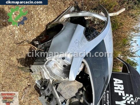 Citroen C5 Arka Çamurluk çıkma parça