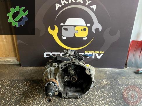 Volkswagen Caddy Şanzıman Komple çıkma parça