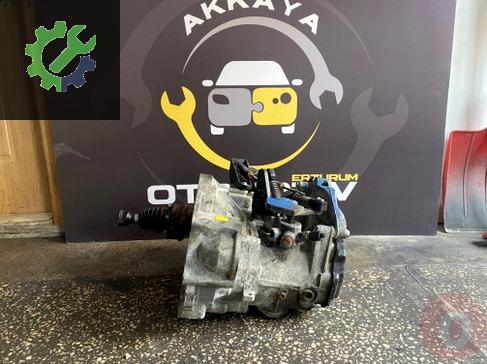 Volkswagen Caddy Şanzıman Komple çıkma parça