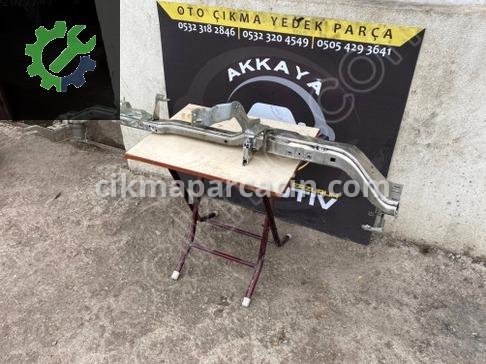 Volkswagen Caddy Göğüs Demiri çıkma parça