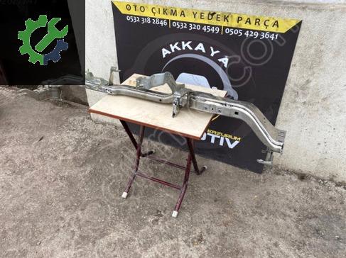 Volkswagen Caddy Göğüs Demiri çıkma parça