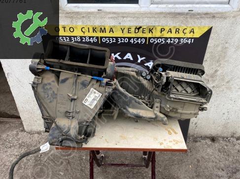 Volkswagen Caddy Kalorifer Kutusu çıkma parça