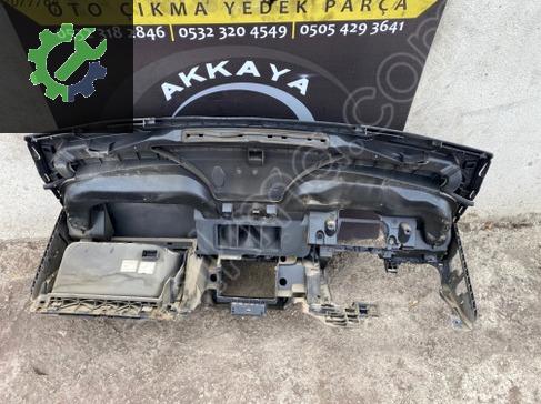Volkswagen Caddy Göğüs çıkma parça