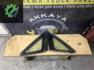 Caddy Sağ ön Kelebek Camı Orjinal Çıkma