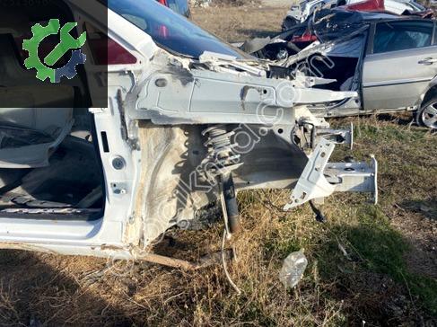 Volkswagen Caddy Sağ Ön Taşıyıcı çıkma parça