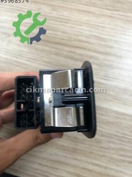 Mazda 323 Cam Düğmesi 8AFE-10-271 çıkma parça