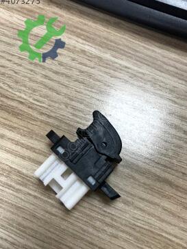 Mazda 626 Cam Açma Düğmesi GD7B-66-370 çıkma parça