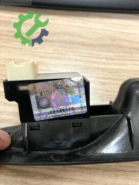 Hyundai Accent Cam Açma Düğmesi 93580-25000 çıkma parça