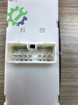 Hyundai Accent Cam Düğmesi 93570-25020 çıkma parça