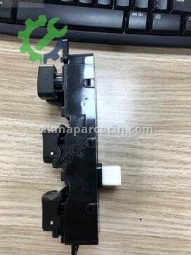Hyundai Accent Cam Düğmesi 93570-1E110 çıkma parça