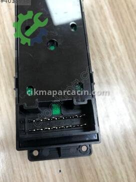 Hyundai Accent Cam Düğmesi 93570-1R010 çıkma parça