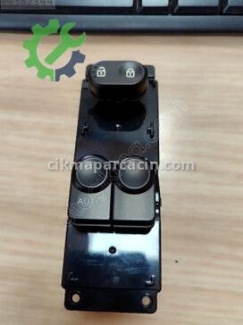 Hyundai Accent Cam Düğmesi 93570-1R041 çıkma parça
