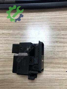 Honda Accord Cam Açma Düğmesi 35770-SDA-A21 çıkma parça
