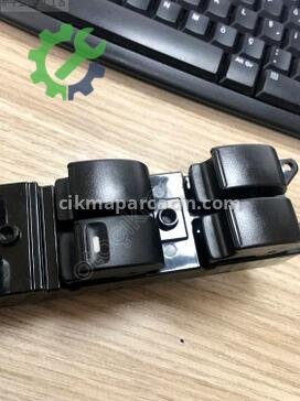 Mitsubishi Asx Cam Düğmesi 8608A207 çıkma parça