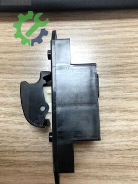 Mitsubishi Asx Cam Açma Düğmesi MR587944 çıkma parça