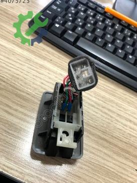 Kia Bongo Cam Açma Düğmesi KK371-66-370A çıkma parça