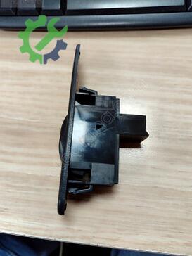 Mitsubishi Carisma Cam Açma Düğmesi MR792851 çıkma parça