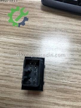 Kia Ceed Cam Düğmesi 93575-1H000 çıkma parça