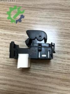 CAM AÇMA DÜĞMESİ COROLLA 07-13/YARIS 07-13/AURIS 07-13/RAV4 07-12