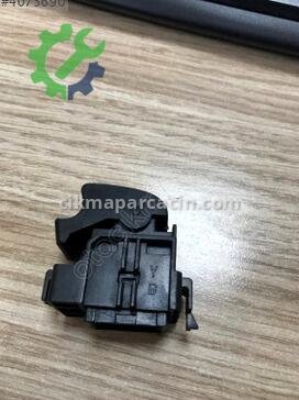 Toyota Corolla Cam Düğmesi 84810-32070 çıkma parça