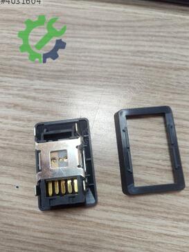 Toyota Corolla Cam Açma Düğmesi 84810-20060 çıkma parça