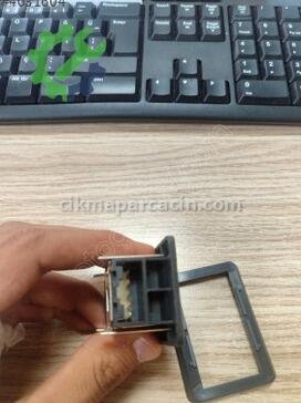 Toyota Corolla Cam Düğmesi 84810-20060 çıkma parça