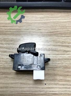 Hyundai Elantra Cam Düğmesi 93575-2F000 çıkma parça