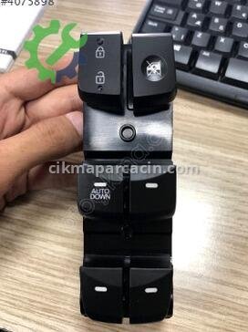 Hyundai Elantra Cam Düğmesi 93570-3X330 çıkma parça