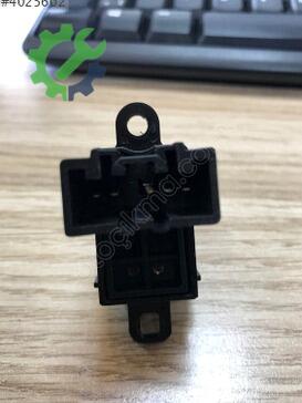 Ford Ranger Cam Açma Düğmesi UR5666370 çıkma parça