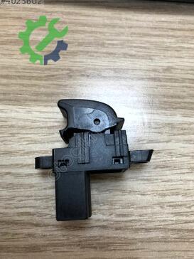 Ford Ranger Cam Açma Düğmesi UR5666370 çıkma parça