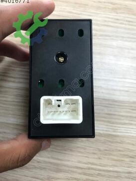 Hyundai Getz Cam Açma Düğmesi 93570-1C010 çıkma parça