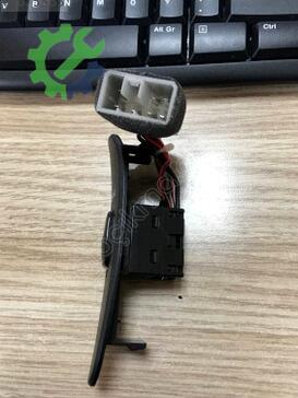 Hyundai H100 Cam Açma Düğmesi 93692-43320 çıkma parça