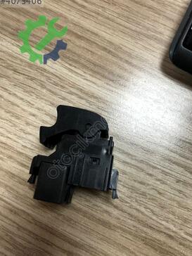 Toyota Hilux Cam Açma Düğmesi 84810-0K010 çıkma parça