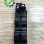 CAM AÇMA DÜĞMESİ HILUX LN145 98-05 YARIS 02-05 ÖN SOL (DöRTLÜ)