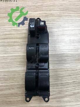 Toyota Hilux Cam Açma Düğmesi 84820-60090 çıkma parça
