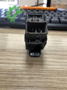 Hyundai i20 Cam Açma Düğmesi 93580-C7020 çıkma parça